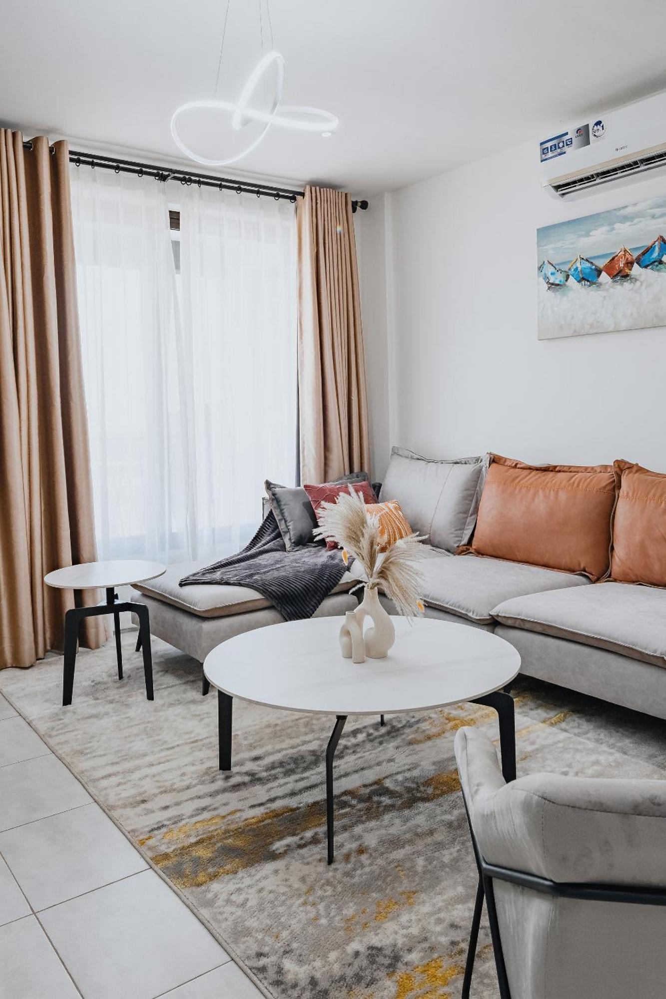 The Avery Apartments At Odomaa Place B, East Airport Accra Kültér fotó